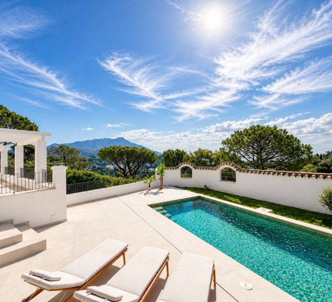 R5371204-Image 1-Detached Villa - 5 Beds - 380 Built