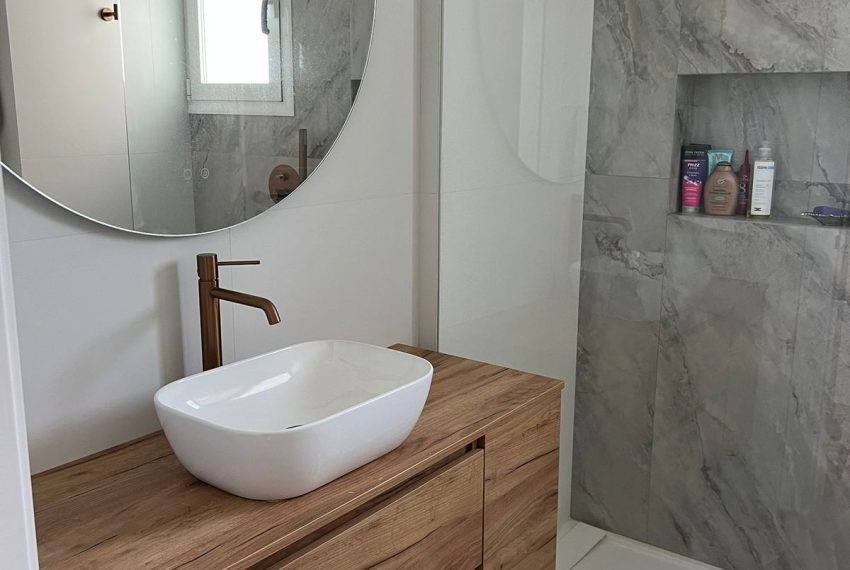 R5371375-Apartment-For-Sale-The-Golden-Mile-Middle-Floor-Apartment-2-Beds-85-Built-10