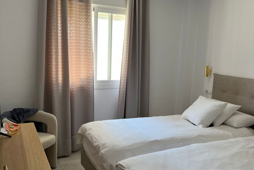 R5371375-Apartment-For-Sale-The-Golden-Mile-Middle-Floor-Apartment-2-Beds-85-Built-9