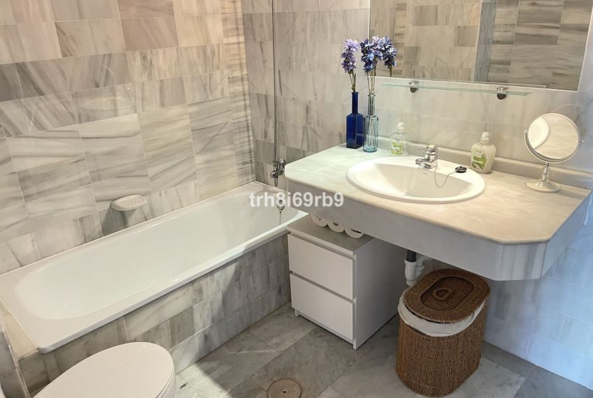 R5371540-Apartment-For-Sale-Estepona-Penthouse-3-Beds-116-Built-11