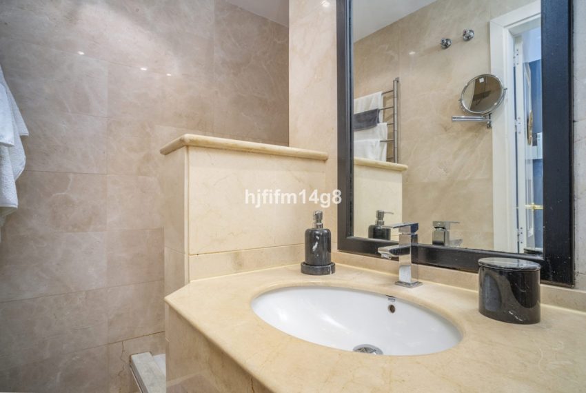 R5371969-Apartment-For-Sale-San-Pedro-de-Alcantara-Ground-Floor-Apartment-2-Beds-88-Built-17