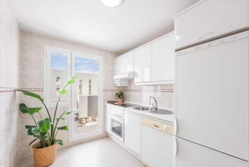 R5372083-Apartment-For-Sale-Nueva-Andalucia-Penthouse-1-Beds-85-Built-9