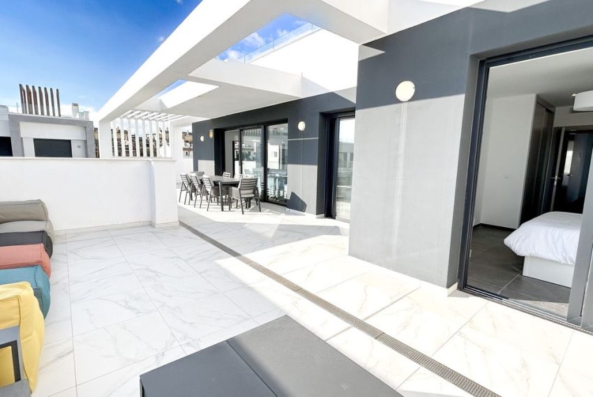 R5372626-Apartment-For-Sale-Estepona-Penthouse-3-Beds-135-Built-2