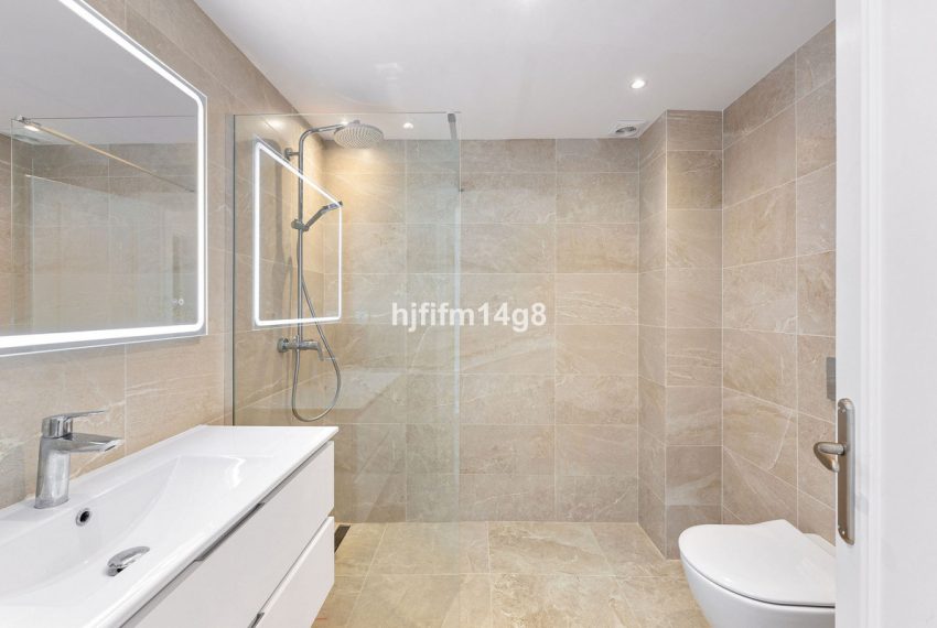 R5373124-Apartment-For-Sale-Nueva-Andalucia-Middle-Floor-Apartment-2-Beds-139-Built-13