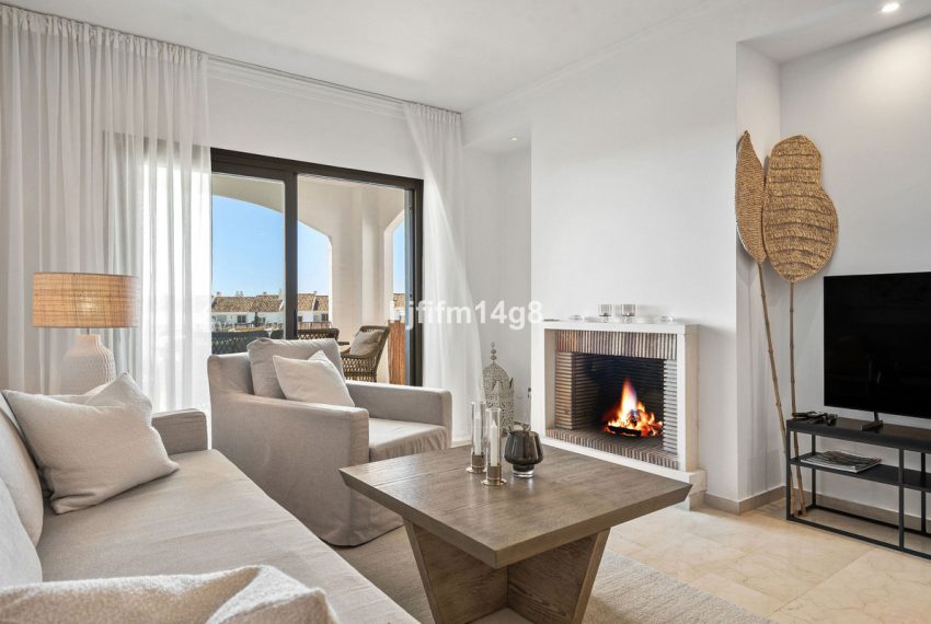 R5373124-Apartment-For-Sale-Nueva-Andalucia-Middle-Floor-Apartment-2-Beds-139-Built-2