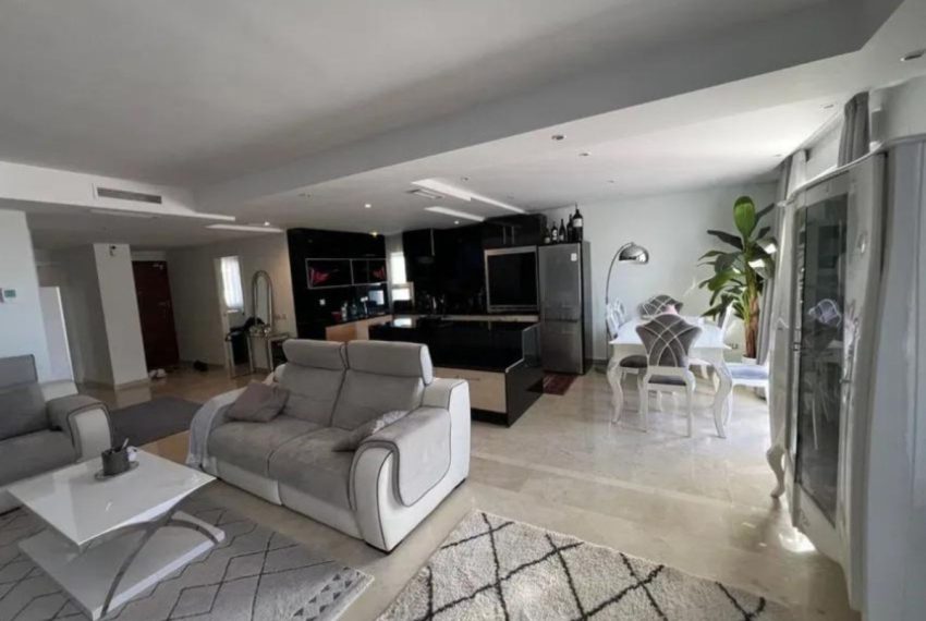 R5373712-Apartment-For-Sale-Nueva-Andalucia-Middle-Floor-Apartment-3-Beds-205-Built