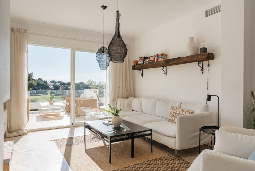 R5373757-Apartment-For-Sale-Nueva-Andalucia-Penthouse-2-Beds-113-Built-3