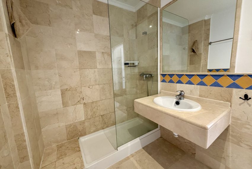 R5374057-Apartment-For-Sale-Nueva-Andalucia-Top-Floor-Apartment-3-Beds-132-Built-7