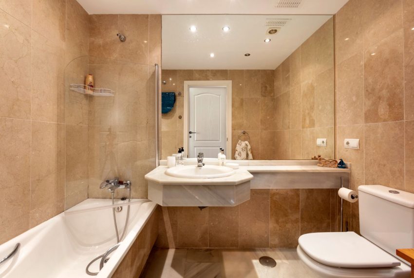R5374591-Apartment-For-Sale-San-Pedro-de-Alcantara-Ground-Floor-Apartment-2-Beds-152-Built-14