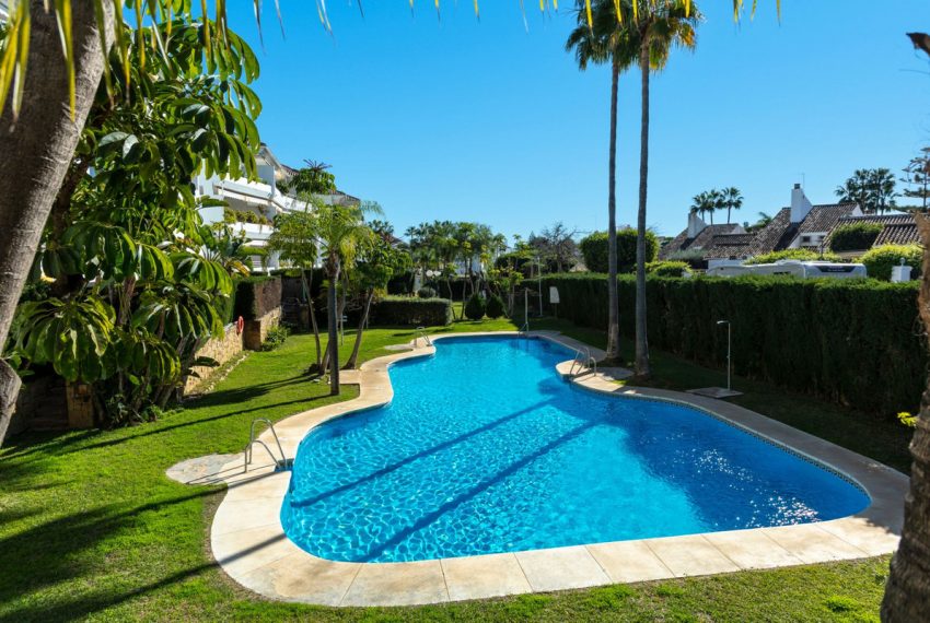 R5374591-Apartment-For-Sale-San-Pedro-de-Alcantara-Ground-Floor-Apartment-2-Beds-152-Built-2