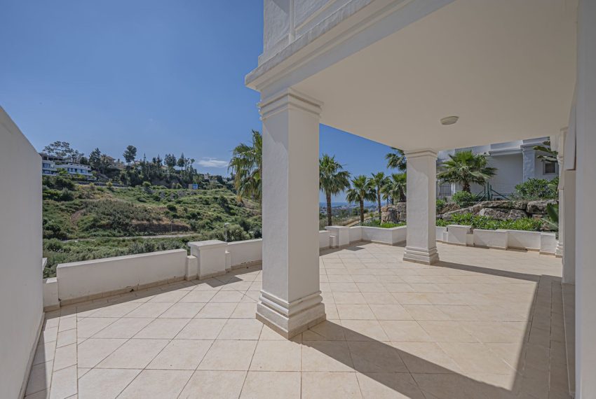 R5375785-Apartment-For-Sale-Nueva-Andalucia-Ground-Floor-Apartment-2-Beds-89-Built-1