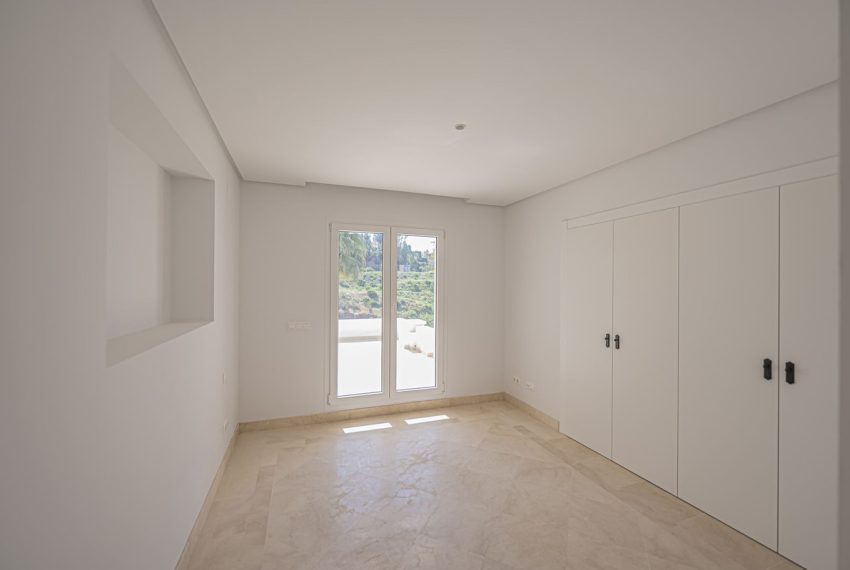 R5375785-Apartment-For-Sale-Nueva-Andalucia-Ground-Floor-Apartment-2-Beds-89-Built-10