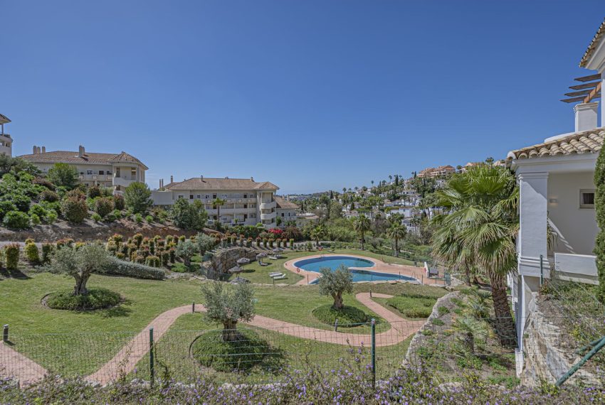 R5375785-Apartment-For-Sale-Nueva-Andalucia-Ground-Floor-Apartment-2-Beds-89-Built-3