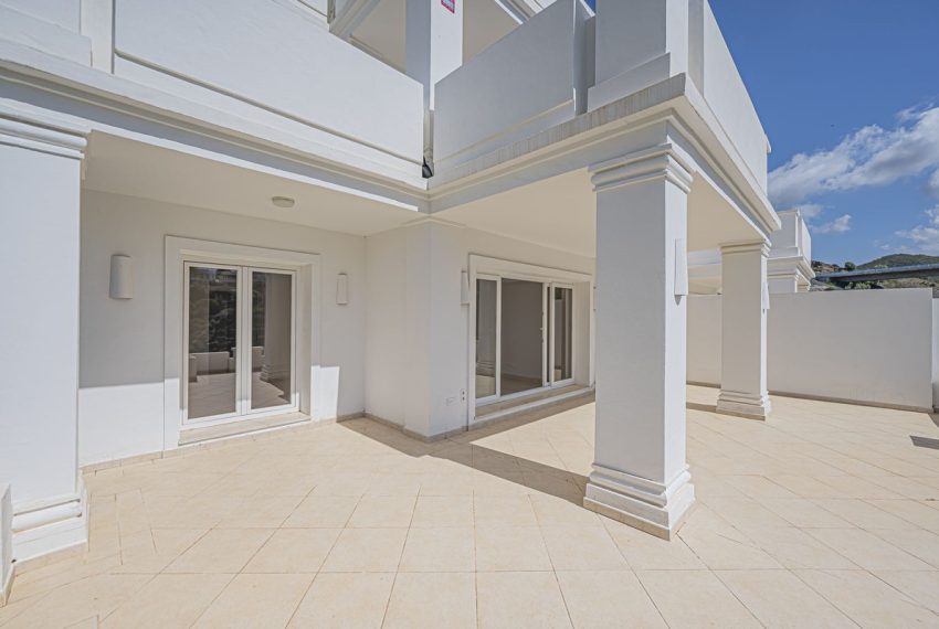 R5375785-Apartment-For-Sale-Nueva-Andalucia-Ground-Floor-Apartment-2-Beds-89-Built-5