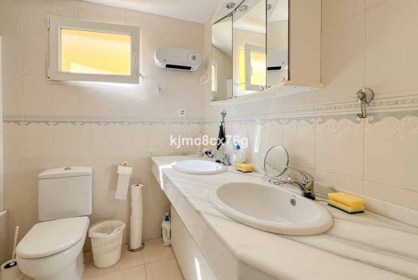 R5375818-Apartment-For-Sale-Calahonda-Penthouse-2-Beds-85-Built-19