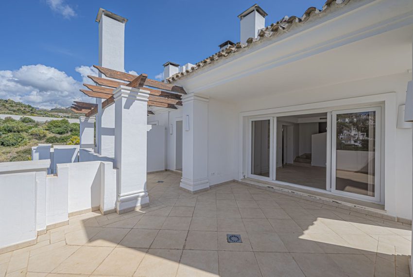 R5376055-Apartment-For-Sale-Nueva-Andalucia-Penthouse-2-Beds-105-Built-3