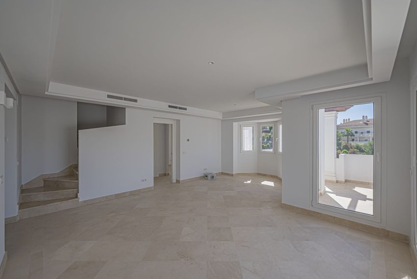 R5376055-Apartment-For-Sale-Nueva-Andalucia-Penthouse-2-Beds-105-Built-4