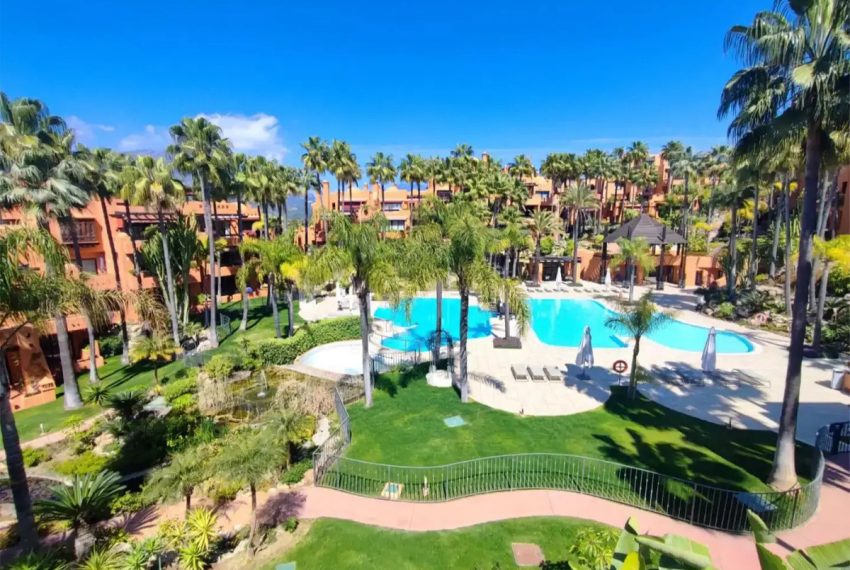 R5378023-Apartment-For-Sale-Nueva-Andalucia-Penthouse-Duplex-2-Beds-200-Built