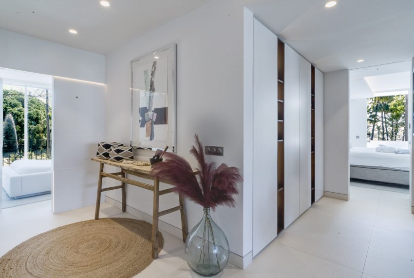 R5378098-Apartment-For-Sale-The-Golden-Mile-Middle-Floor-Apartment-3-Beds-213-Built-17