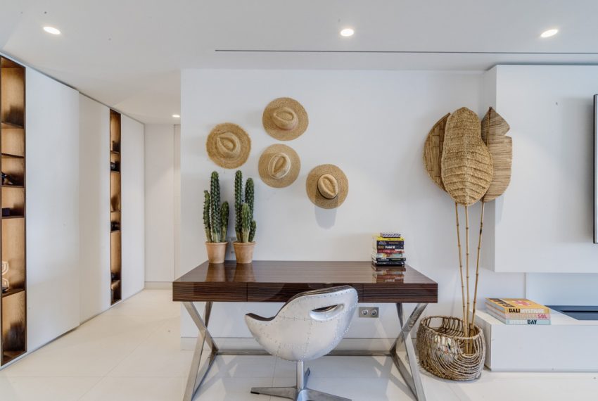 R5378098-Apartment-For-Sale-The-Golden-Mile-Middle-Floor-Apartment-3-Beds-213-Built-18