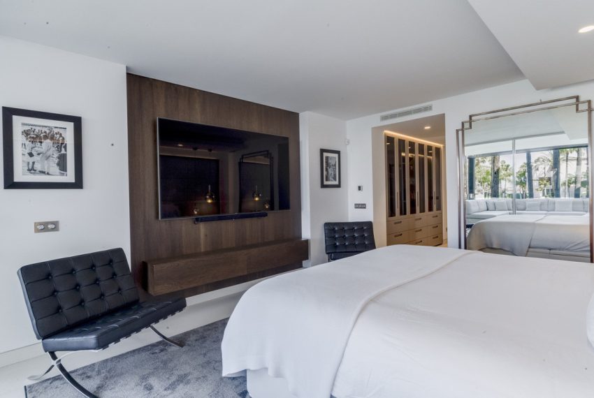 R5378098-Apartment-For-Sale-The-Golden-Mile-Middle-Floor-Apartment-3-Beds-213-Built-7