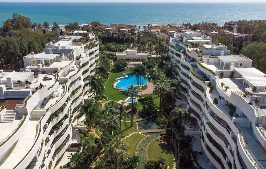 R5378149-Apartment-For-Sale-Puerto-Banus-Ground-Floor-Apartment-3-Beds-300-Built