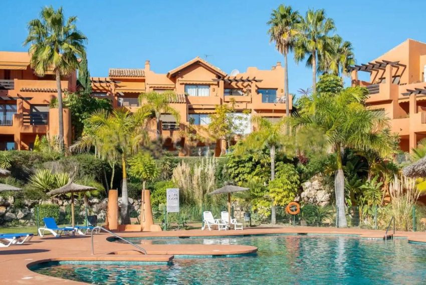 R5378746-Apartment-For-Sale-New-Golden-Mile-Penthouse-2-Beds-99-Built