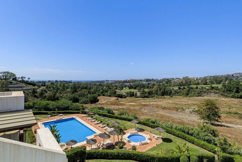 R5378755-Apartment-For-Sale-Los-Arqueros-Penthouse-Duplex-3-Beds-110-Built-11