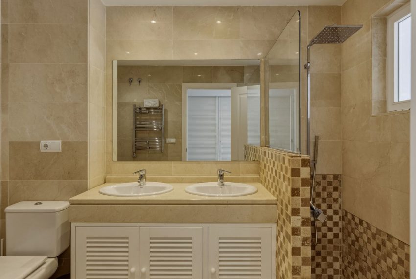R5378755-Apartment-For-Sale-Los-Arqueros-Penthouse-Duplex-3-Beds-110-Built-6