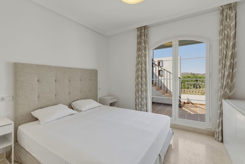 R5378755-Apartment-For-Sale-Los-Arqueros-Penthouse-Duplex-3-Beds-110-Built-7
