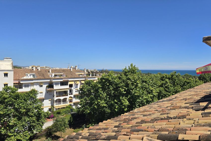 R5378989-Apartment-For-Sale-The-Golden-Mile-Top-Floor-Apartment-1-Beds-56-Built-16