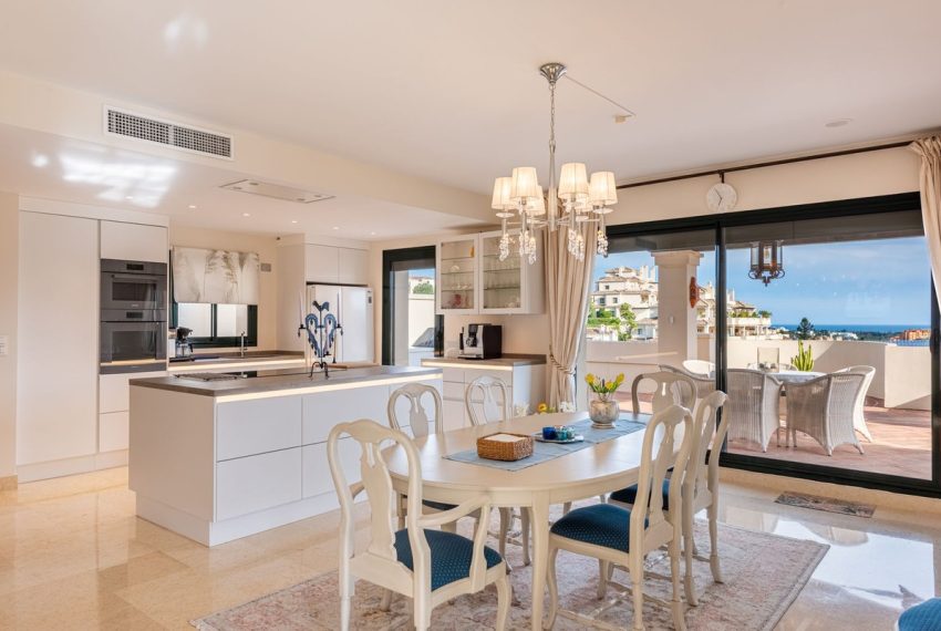 R5379052-Apartment-For-Sale-Benahavis-Penthouse-Duplex-3-Beds-175-Built-2