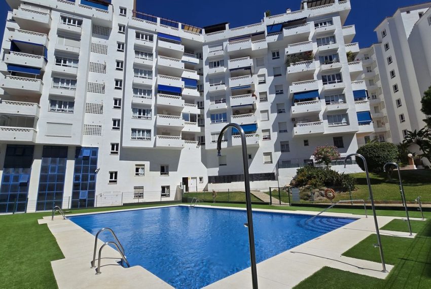 R5379112-Apartment-For-Sale-Nueva-Andalucia-Middle-Floor-Apartment-3-Beds-100-Built