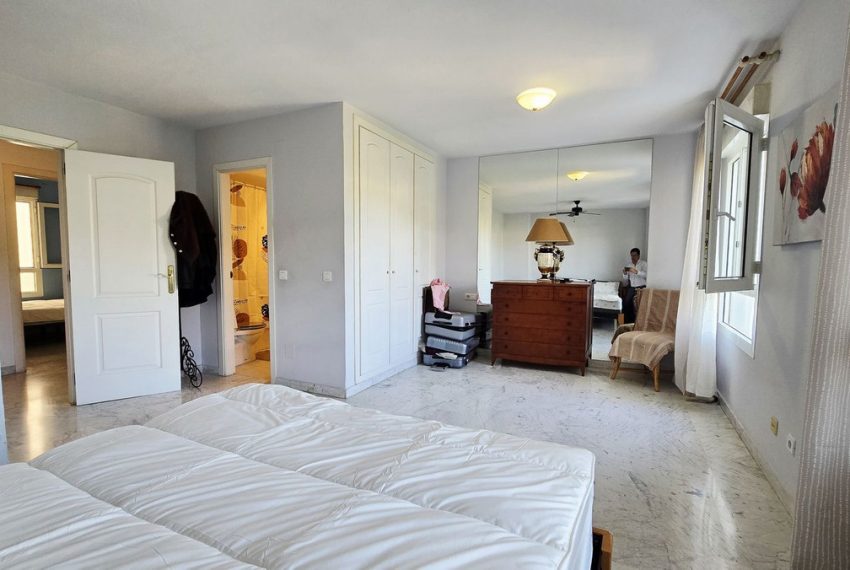 R5379112-Apartment-For-Sale-Nueva-Andalucia-Middle-Floor-Apartment-3-Beds-100-Built-9