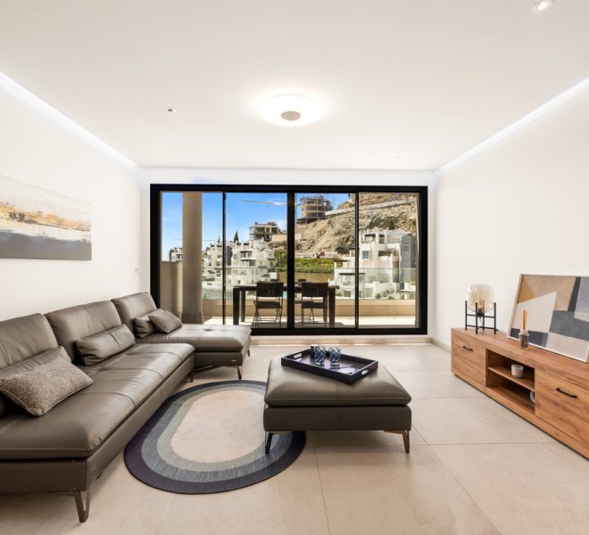 R5379325-Image 1-Penthouse - 3 Beds - 125 Built