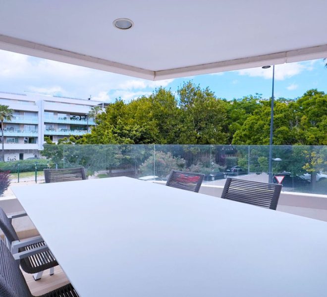 R5380003-Image 1-Middle Floor Apartment - 3 Beds - 110 Built