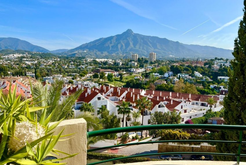 R5382583-Apartment-For-Sale-Nueva-Andalucia-Middle-Floor-Apartment-3-Beds-90-Built-1
