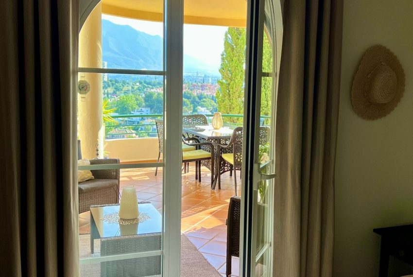 R5382583-Apartment-For-Sale-Nueva-Andalucia-Middle-Floor-Apartment-3-Beds-90-Built-3
