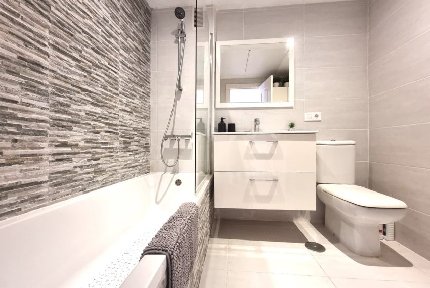 R5383078-Apartment-For-Sale-Reserva-de-Marbella-Penthouse-2-Beds-116-Built-10