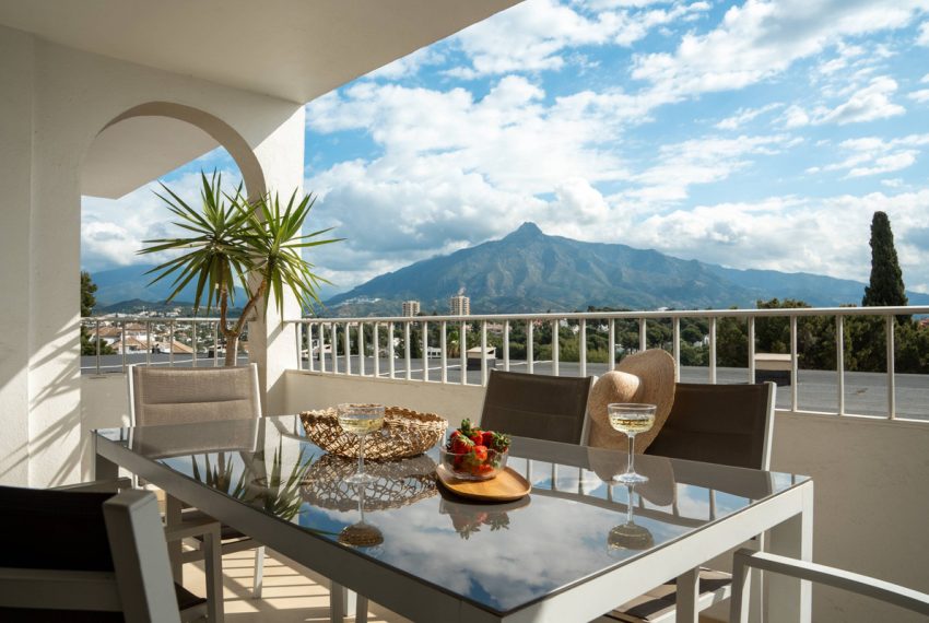 R5383246-Apartment-For-Sale-Nueva-Andalucia-Middle-Floor-Apartment-4-Beds-145-Built-2