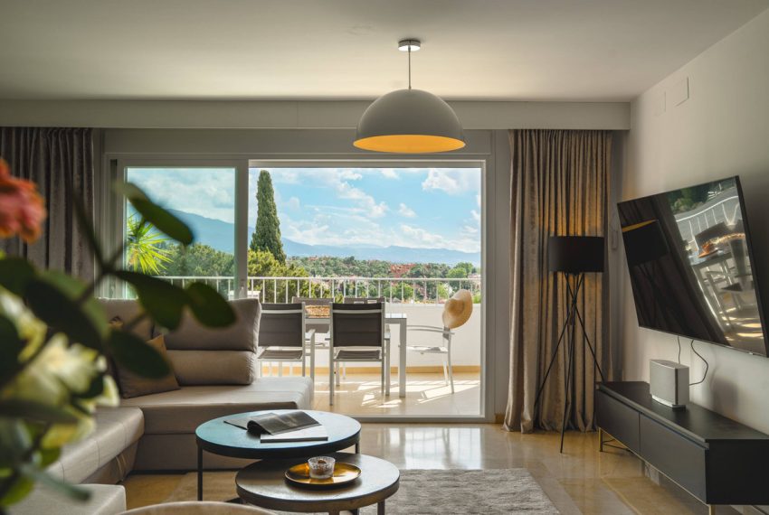 R5383246-Apartment-For-Sale-Nueva-Andalucia-Middle-Floor-Apartment-4-Beds-145-Built