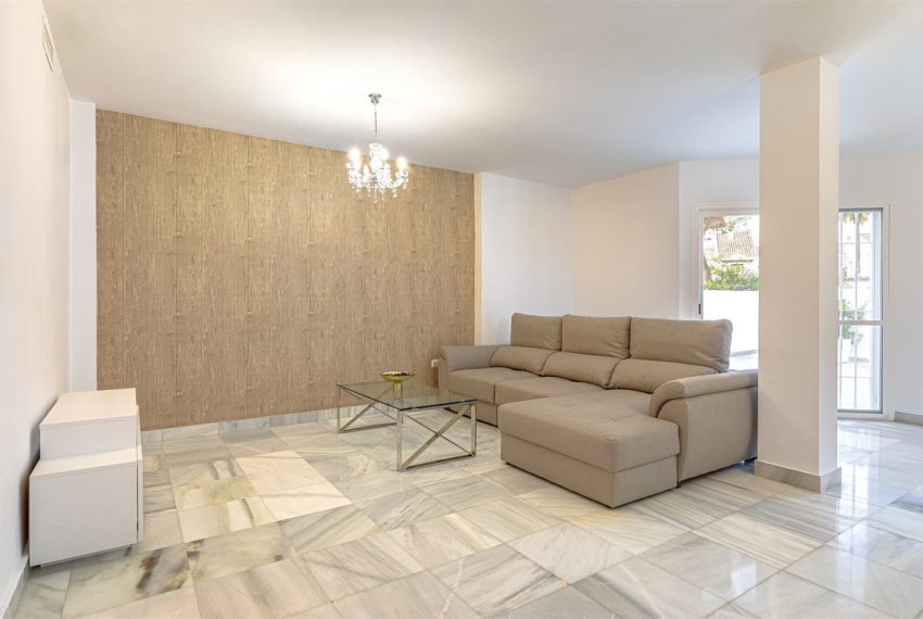 R5383741-House-For-Sale-Nueva-Andalucia-Townhouse-2-Beds-149-Built-7
