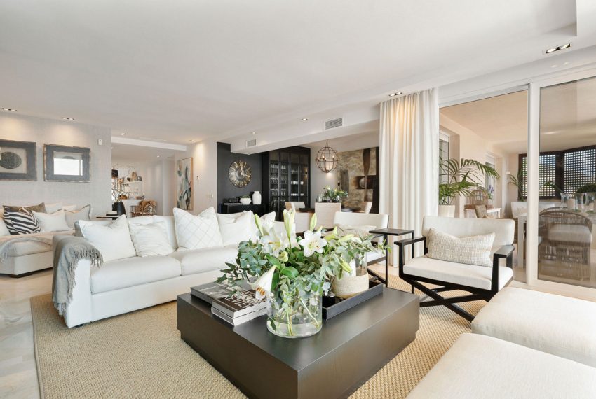 R5384059-Apartment-For-Sale-Nueva-Andalucia-Middle-Floor-Apartment-3-Beds-300-Built-1