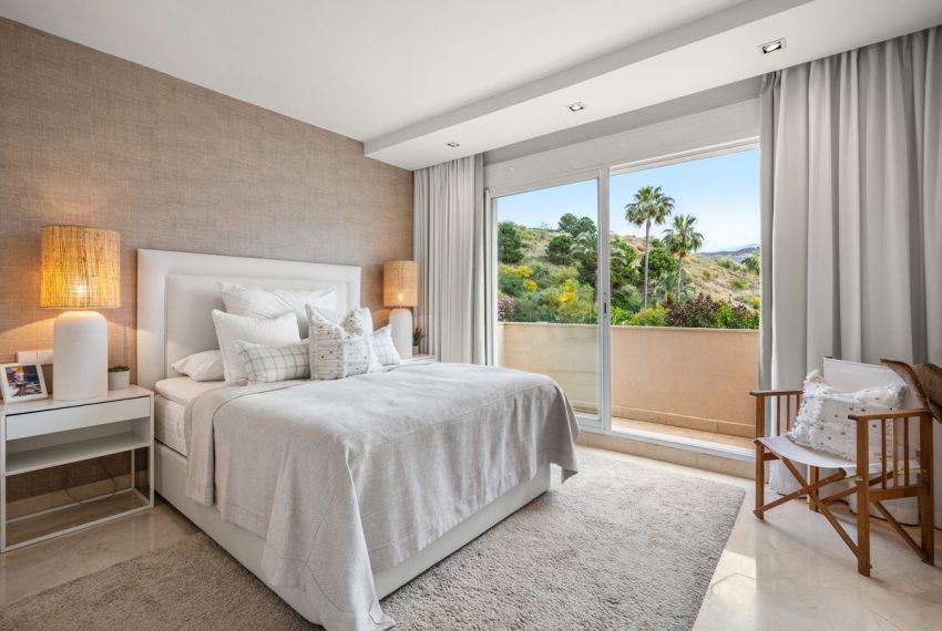 R5384059-Apartment-For-Sale-Nueva-Andalucia-Middle-Floor-Apartment-3-Beds-300-Built-19