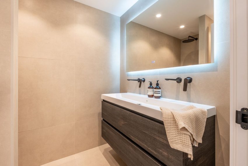 R5384218-Apartment-For-Sale-Los-Arqueros-Penthouse-3-Beds-131-Built-17