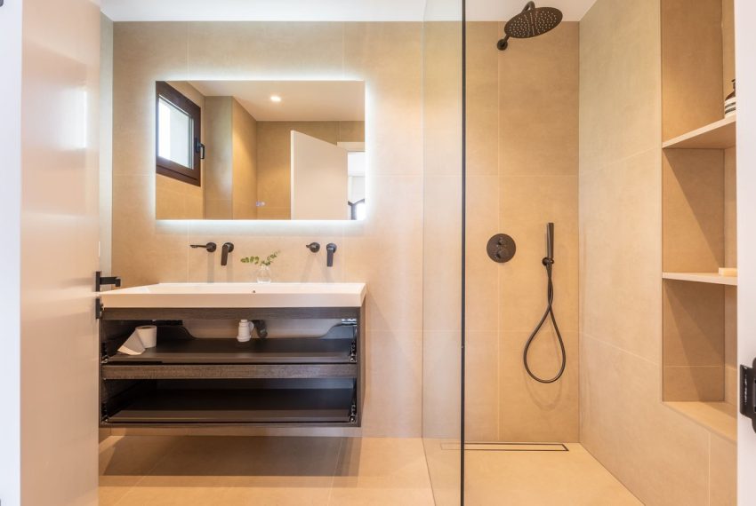 R5384218-Apartment-For-Sale-Los-Arqueros-Penthouse-3-Beds-131-Built-19