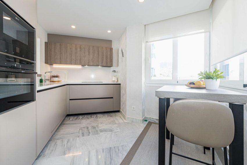 R5384260-Apartment-For-Sale-Marbella-Penthouse-Duplex-2-Beds-155-Built-10