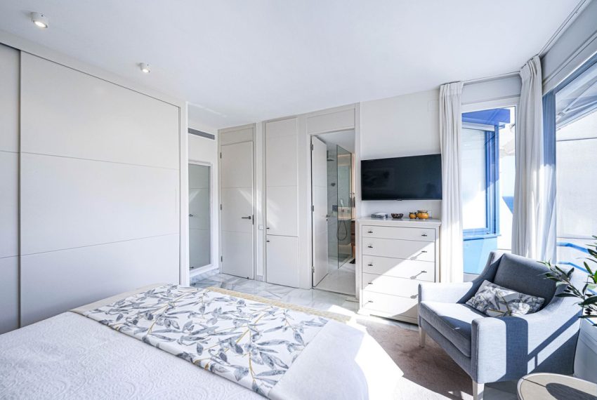 R5384260-Apartment-For-Sale-Marbella-Penthouse-Duplex-2-Beds-155-Built-18