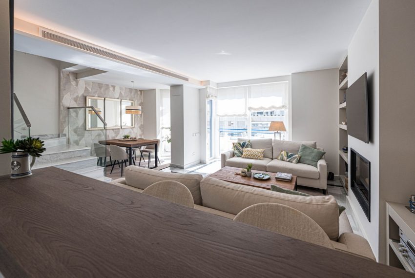 R5384260-Apartment-For-Sale-Marbella-Penthouse-Duplex-2-Beds-155-Built-8