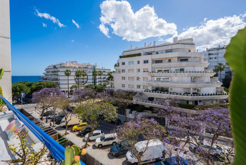 R5384260-Apartment-For-Sale-Marbella-Penthouse-Duplex-2-Beds-155-Built